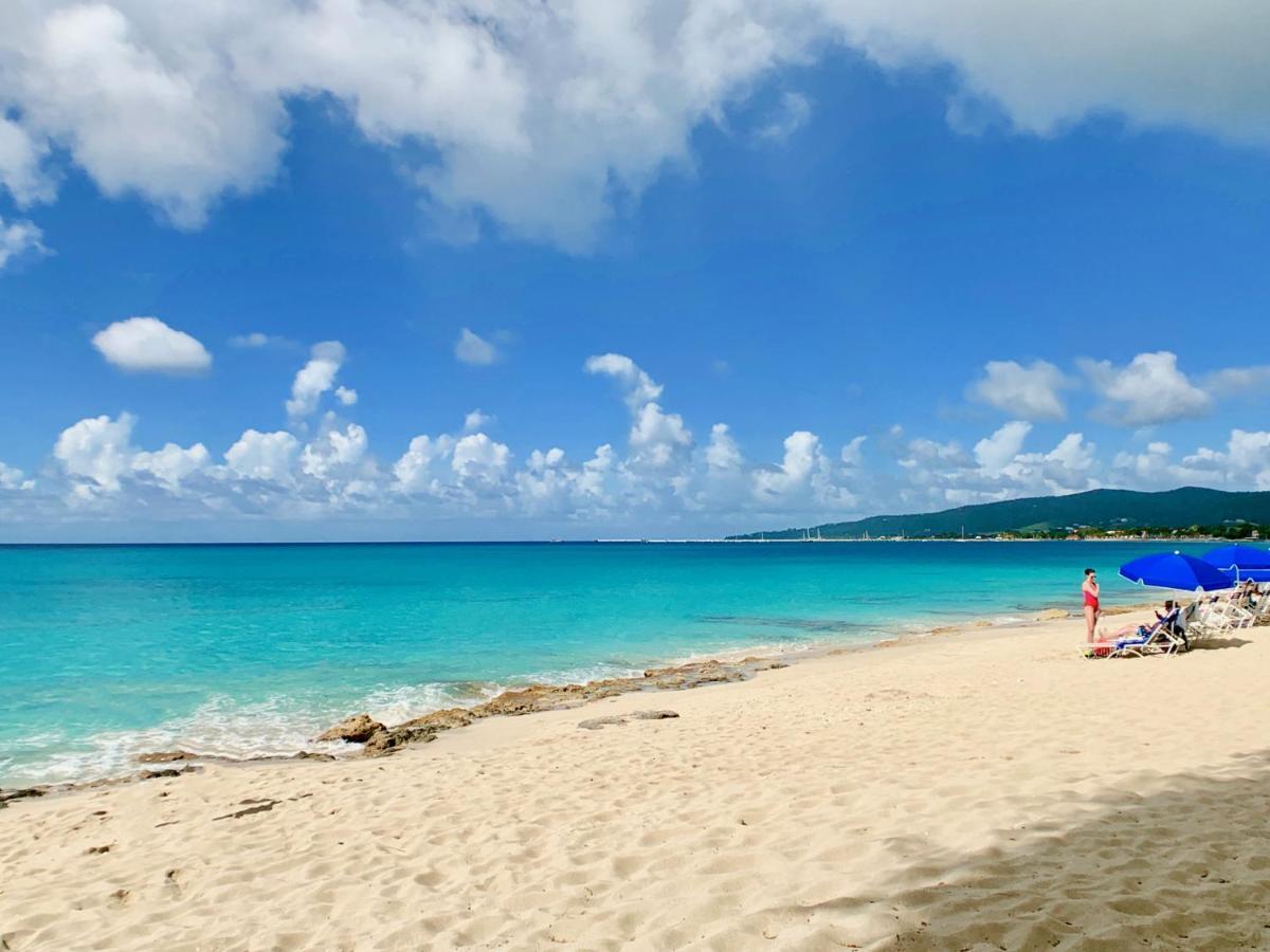 Готель Sand Castle On The Beach - Adults Only Frederiksted Екстер'єр фото